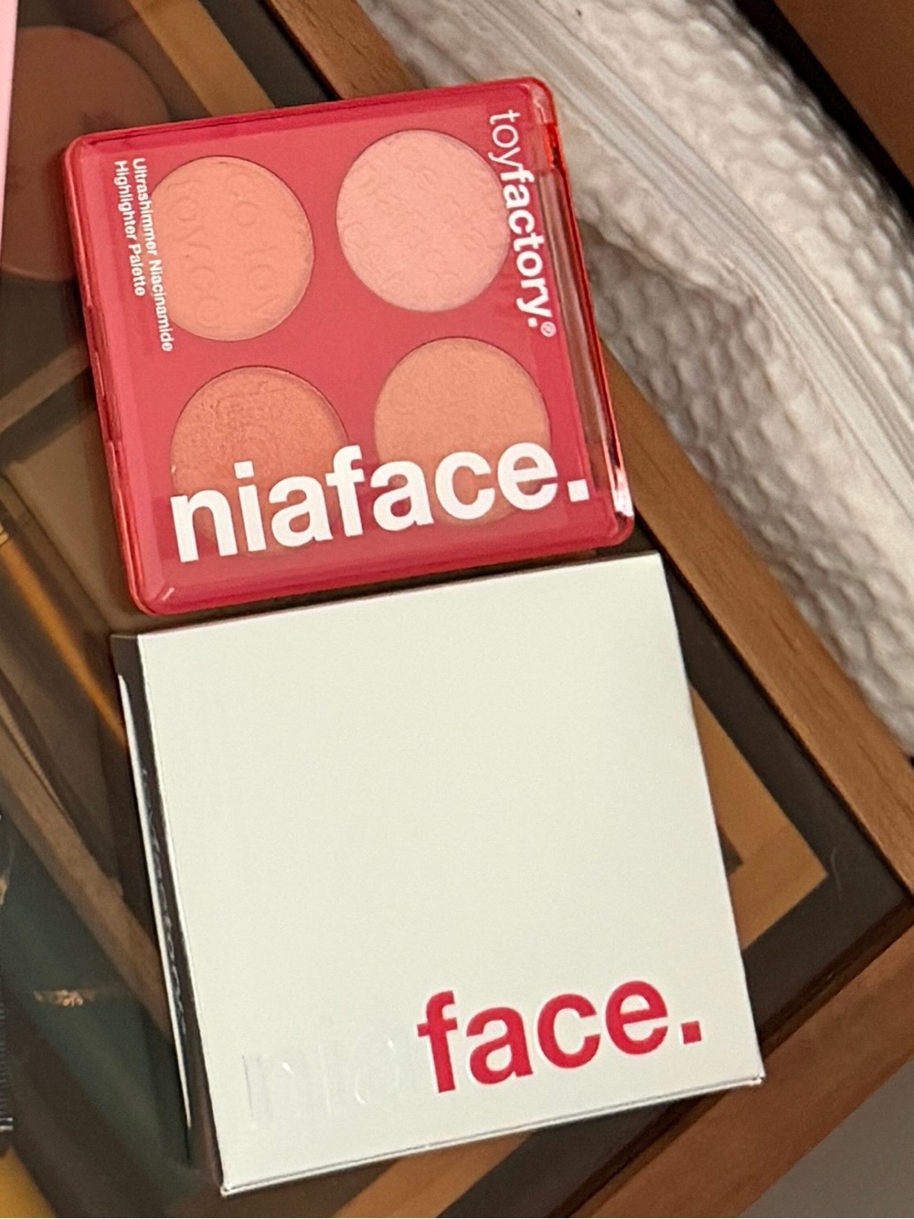 NiaFace Highlighter Palette NIB